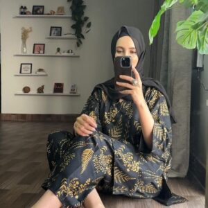 Women 2 Pce Stitched Arabic Line Out Fit